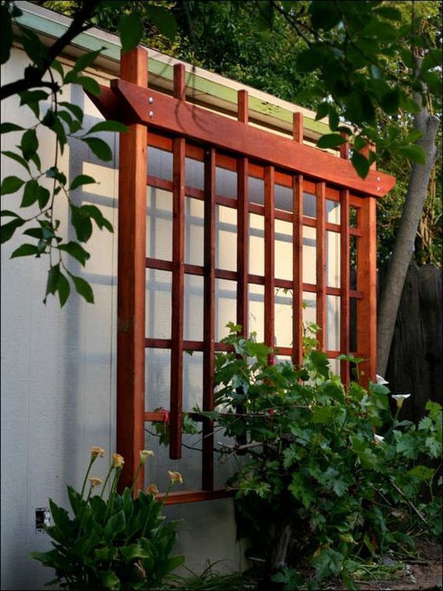 How To Set Up The Strawberry Trellises