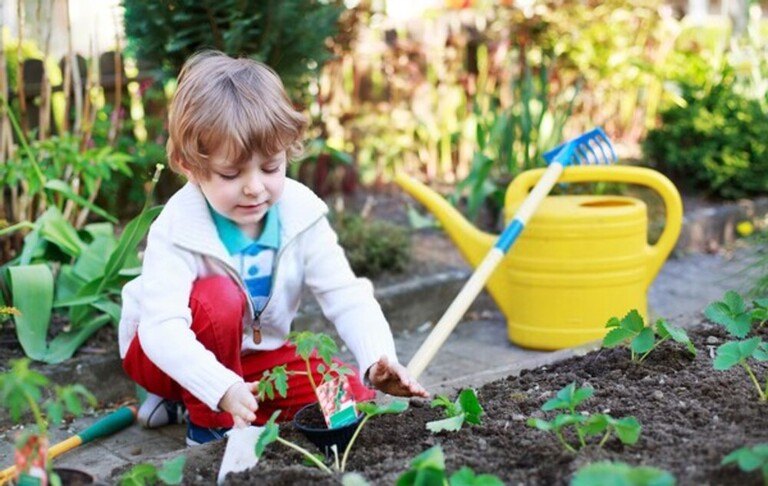 Benefits of Gardening for Children