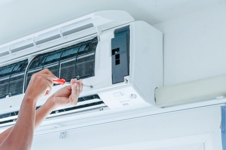 6 Home Repairs That Every Homeowner Should Be Familiar With