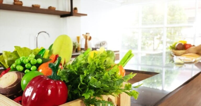 How To Decorate Fruit Basket