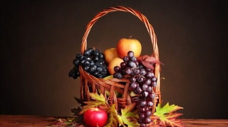 How To Decorate Fruit Basket