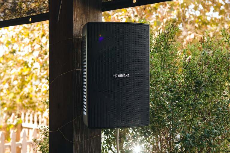How to choose an outdoor speaker?