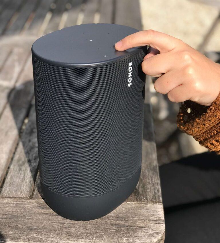 How to choose an outdoor speaker?