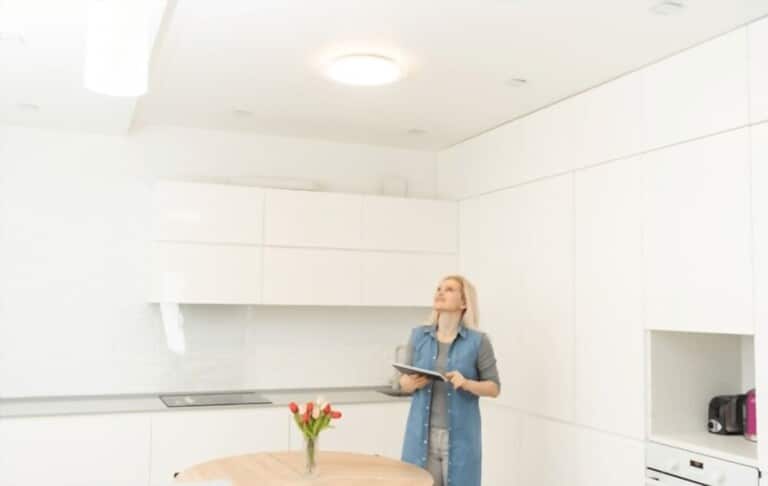 How To Choose Light Bulb Color