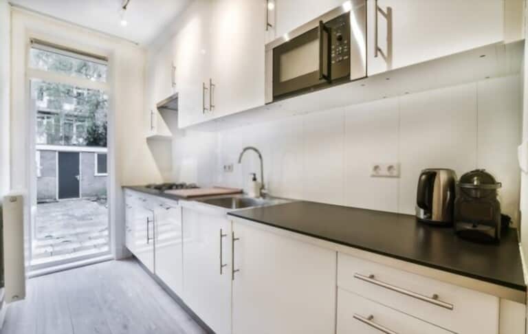 How To Install Under Cabinet Microwave