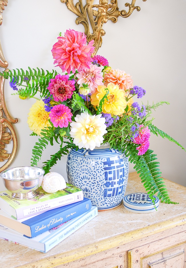 Ideas for Garden Style Flower Arrangements